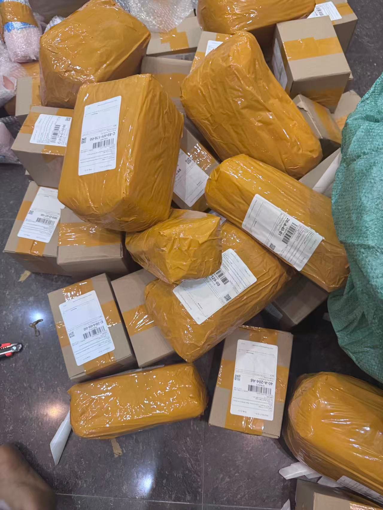 Đơn hàng được đóng gói kín đáo 3